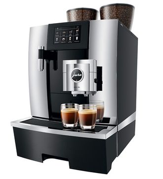 Automatiska kaffemaskiner JURA GIGA X8C som är lätta att underhålla